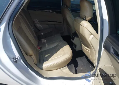 2013 Ford Fusion Se z USA, uszkodzony, nr VIN 3FA6P0HR0DR155619